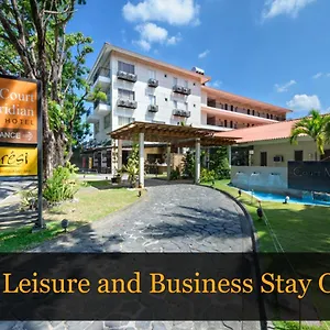 **** Hotel Court Meridian & Philippines